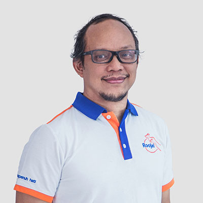 Roojai Indonesia professionals