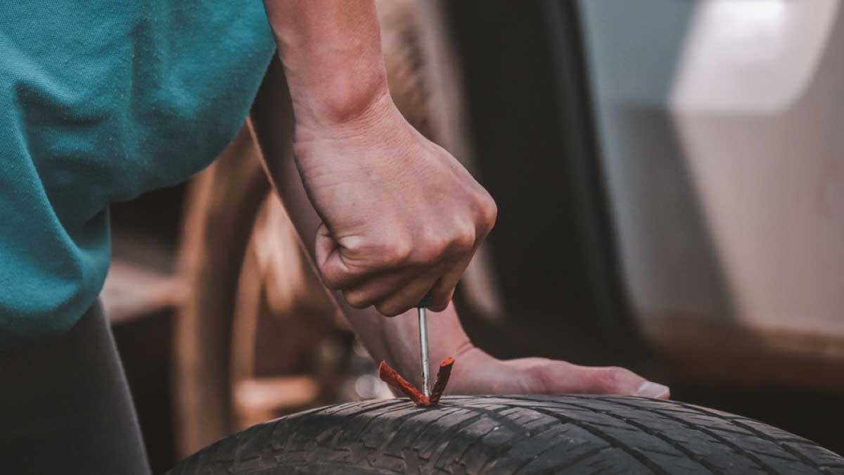 cara menambal ban tubeless | roojai.co.id