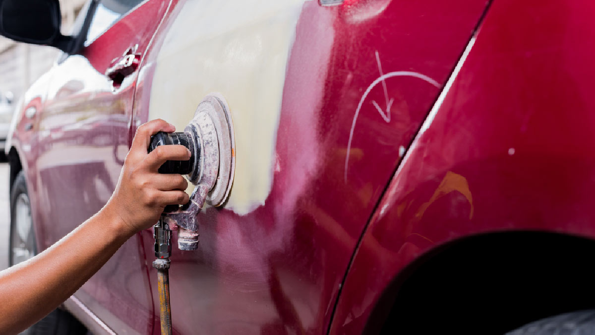 keunggulan bengkel mobil umum dan bengkel mobil resmi | roojai.co.id